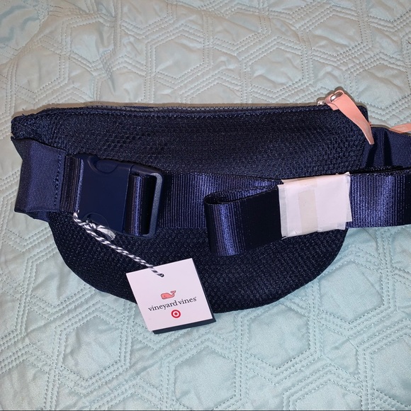 Vineyard Vines for Target Pink Whale Fanny Pack - Picture 2 of 5